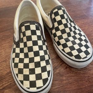 Vans women’s 6.5 checkered slip-on shoe